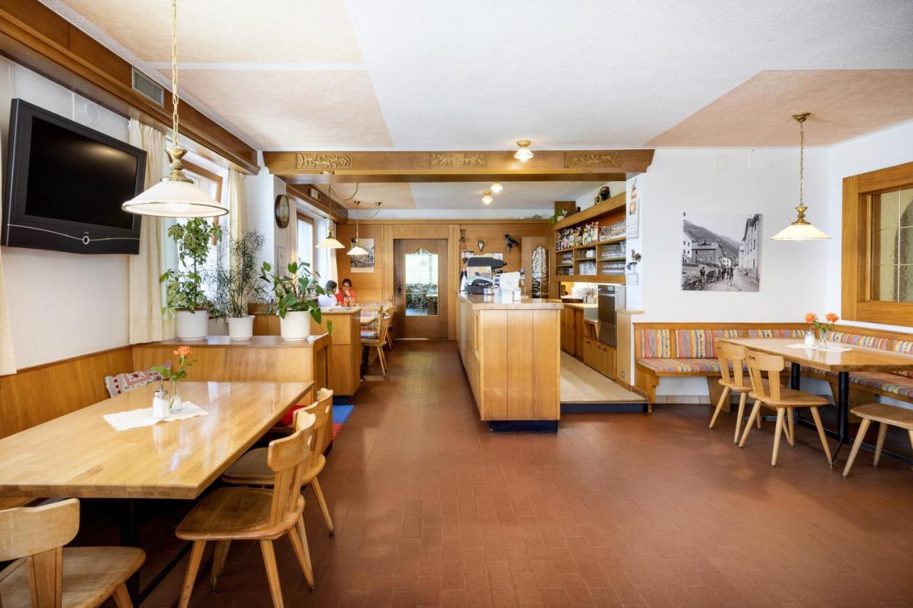 Hotel Chavalatsch Tubre Eksteriør billede